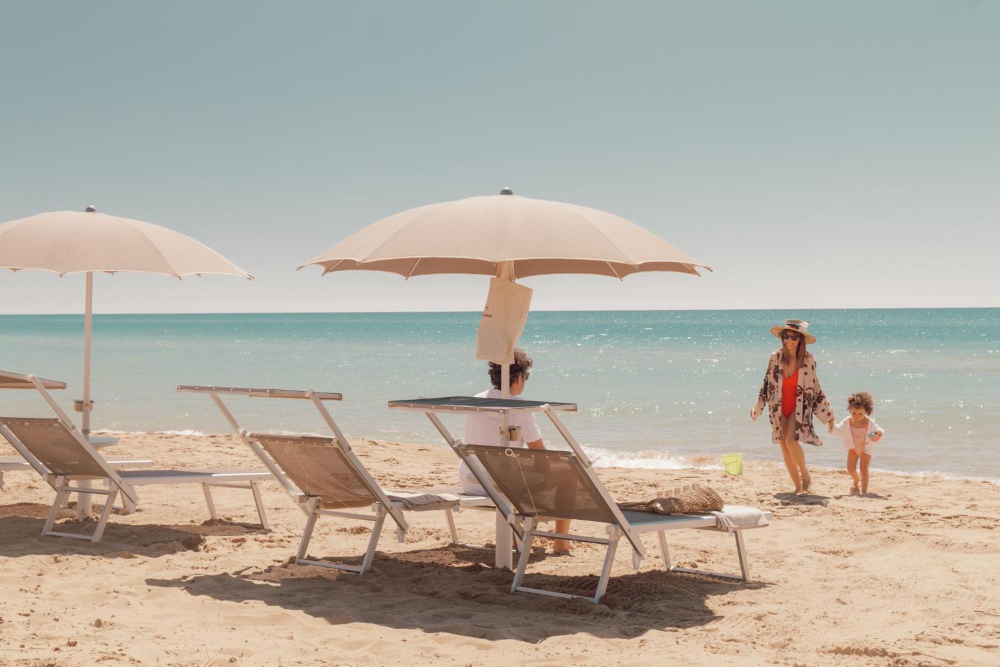 Luna Minoica Suites And Apartments مونتاليغرو المظهر الخارجي الصورة