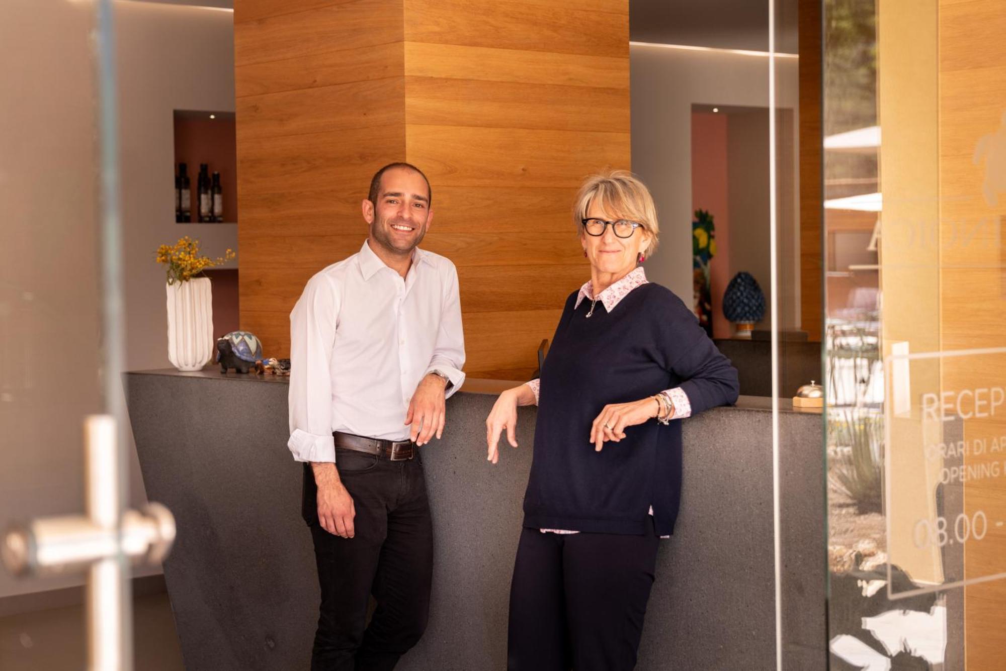 Luna Minoica Suites And Apartments مونتاليغرو المظهر الخارجي الصورة
