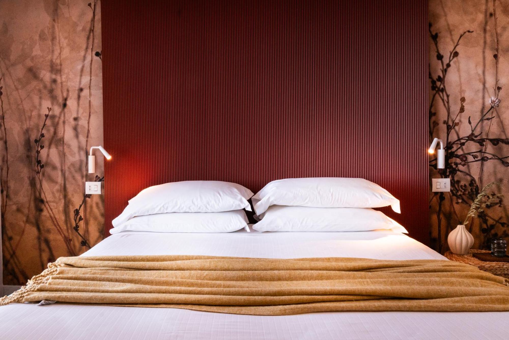 Luna Minoica Suites And Apartments مونتاليغرو المظهر الخارجي الصورة