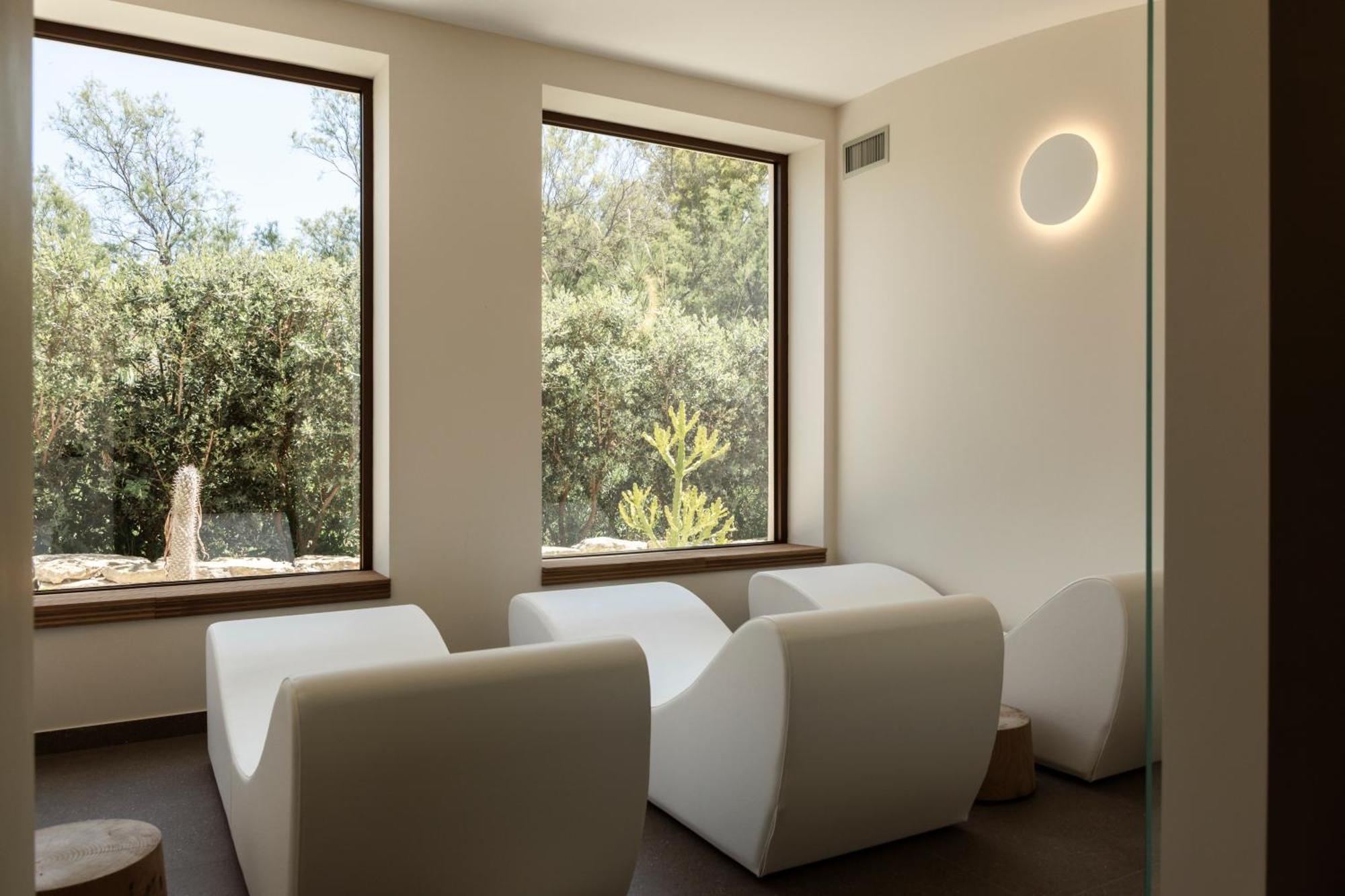 Luna Minoica Suites And Apartments مونتاليغرو المظهر الخارجي الصورة